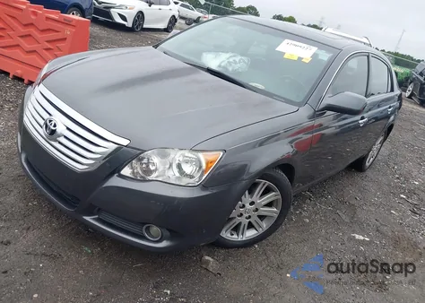2009 Toyota Avalon Limited z USA, uszkodzony, nr VIN 4T1BK36B49U348446
